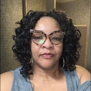 Meet your Posher, Tracey